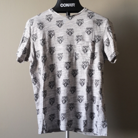 Tiger Print T-Shirt - Picture 1 of 5